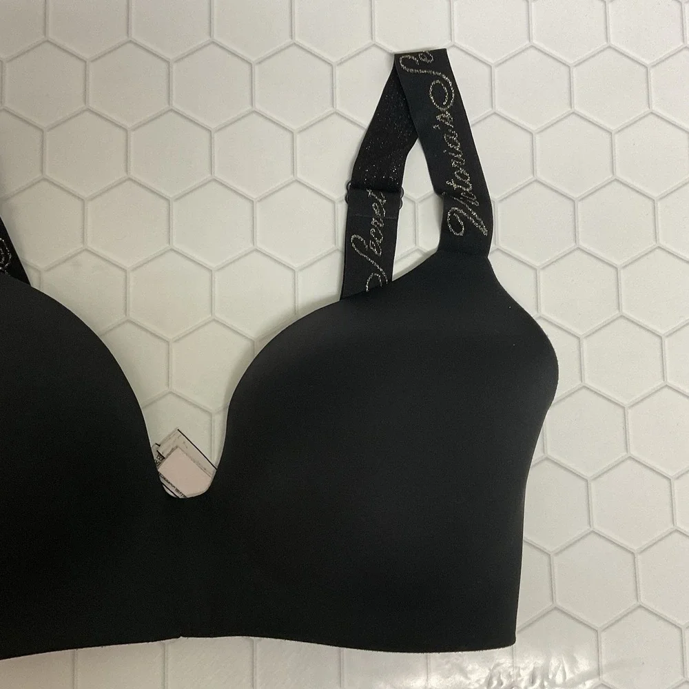 Victoria Secret T-Shirt Lightly Lined Wireless Bra 32DDD Black Gold Logo Sign